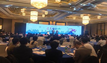 唐能翻譯為2019帝斯曼大中華區(qū)運(yùn)營年會(huì)提供同聲傳譯服務(wù)